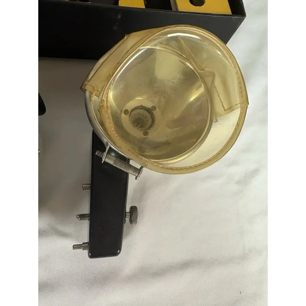 Kodak Brownie Bulls-Eye Camera Flash Outfit Vintage
